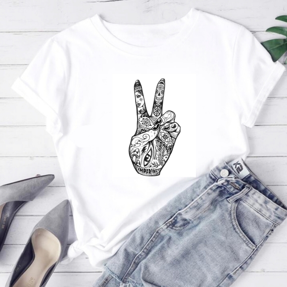 BOHO HENNA TATTOO PEACE SIGN TSHIRT. Hand Made. - Picture 1 of 1